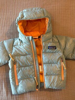 Patagonia down puffy, sky blue, 3-6 months